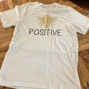 CANVAS tee. Womens M